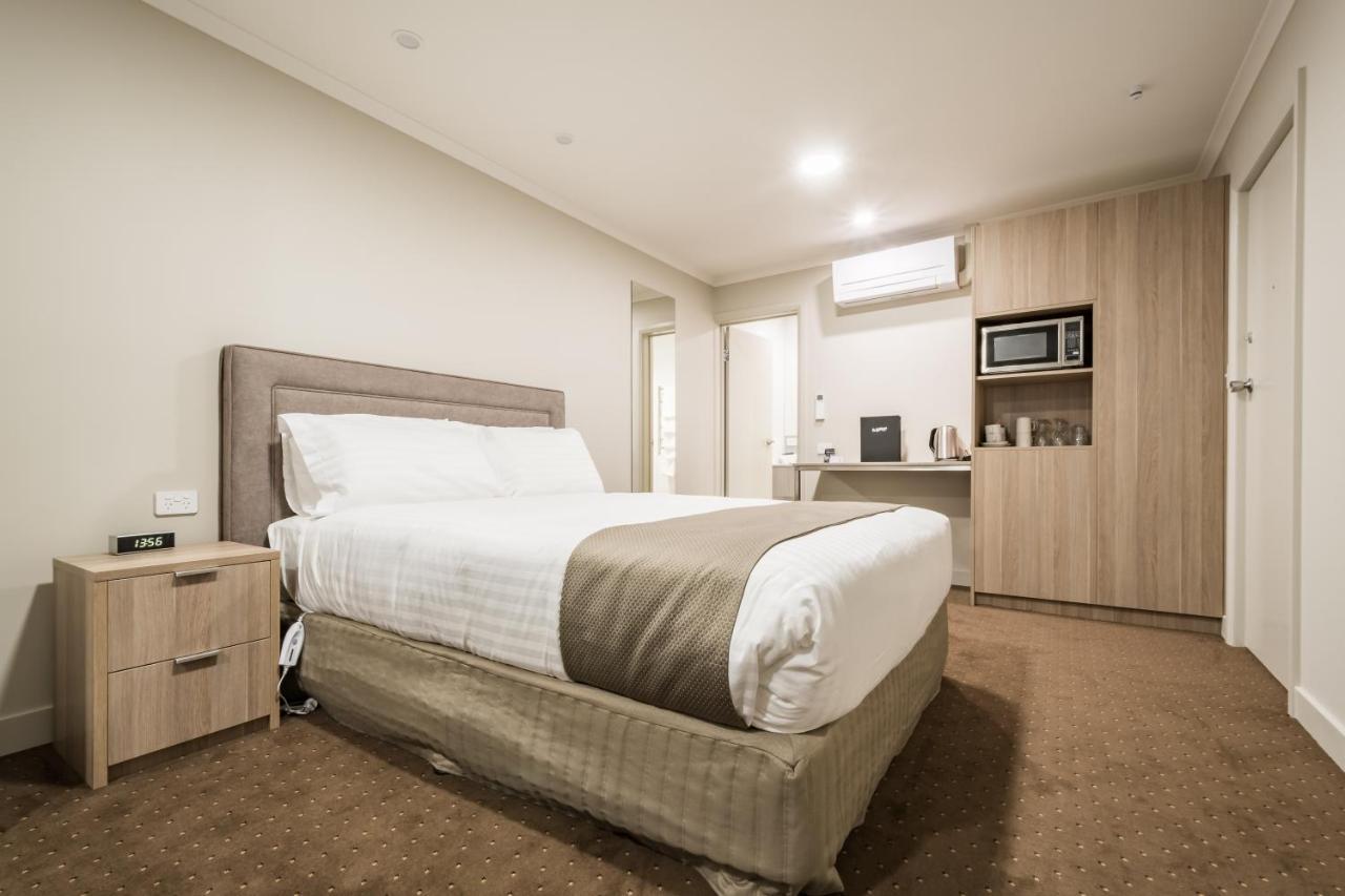 The Lighthouse Hotel Ulverstone Exterior photo