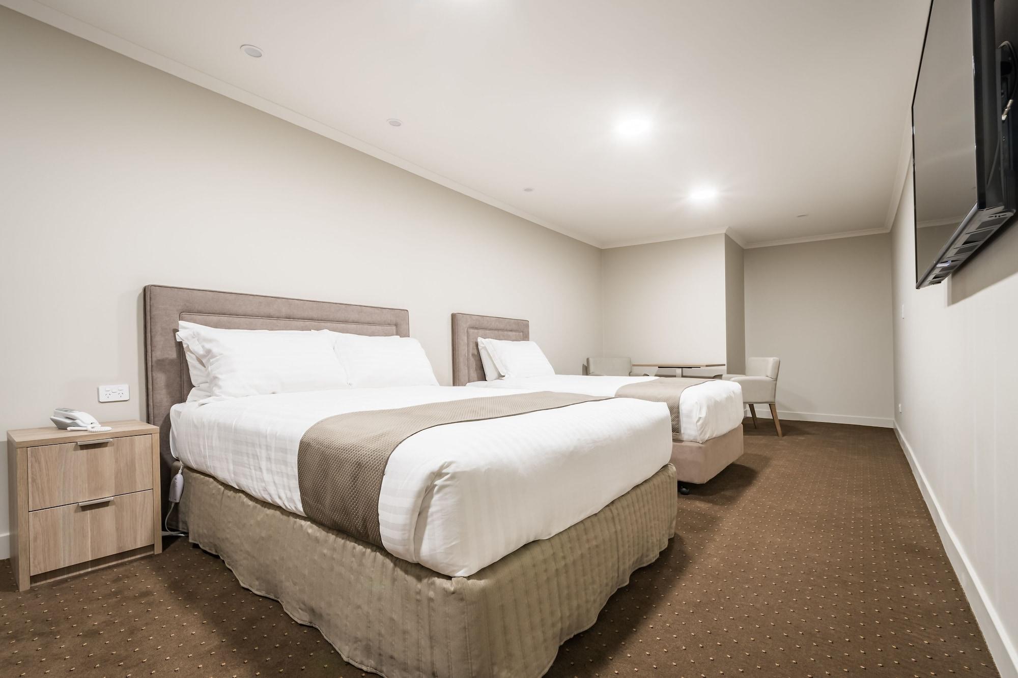 The Lighthouse Hotel Ulverstone Exterior photo